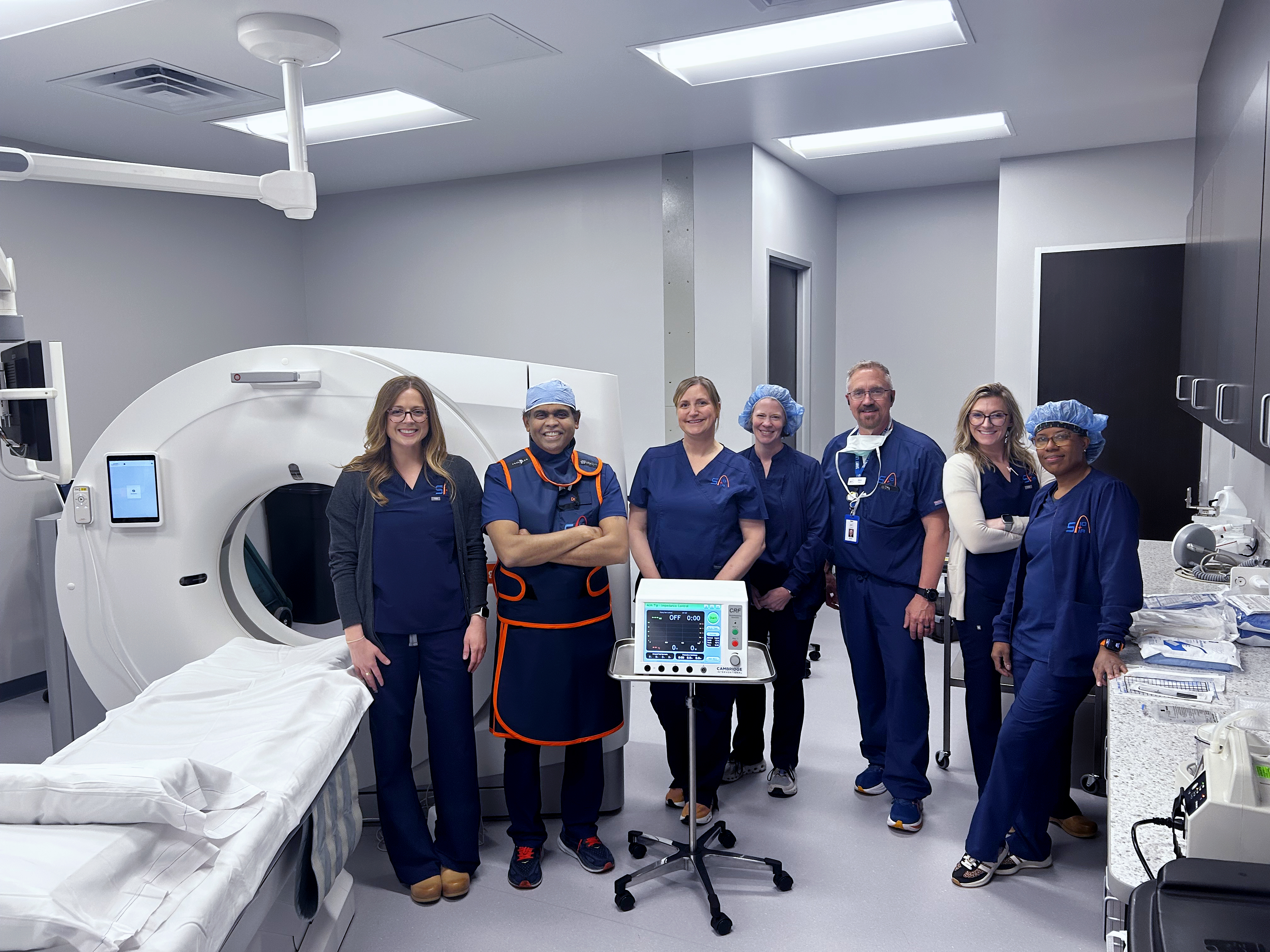 STL IOIR care team in procedure room